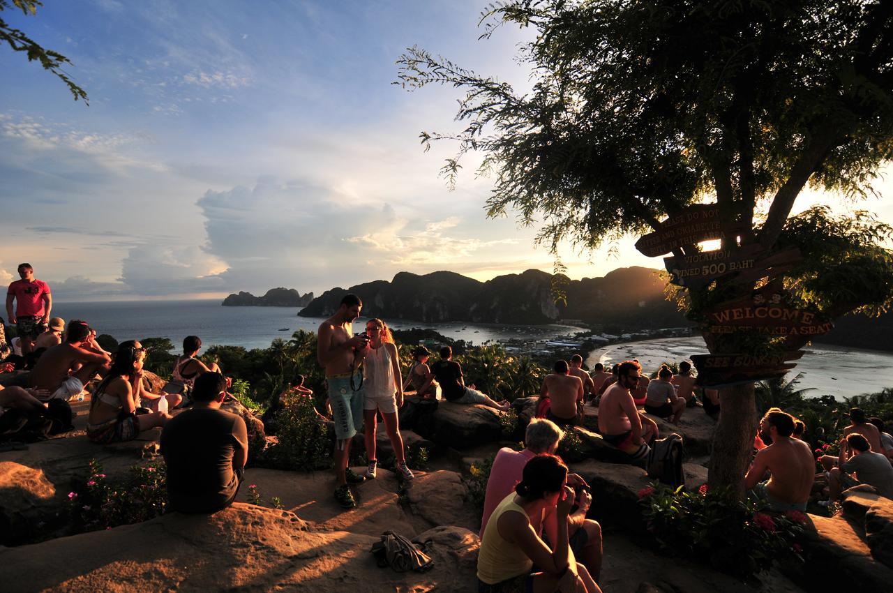 Phi Phi Bucket Hostel Exteriör bild