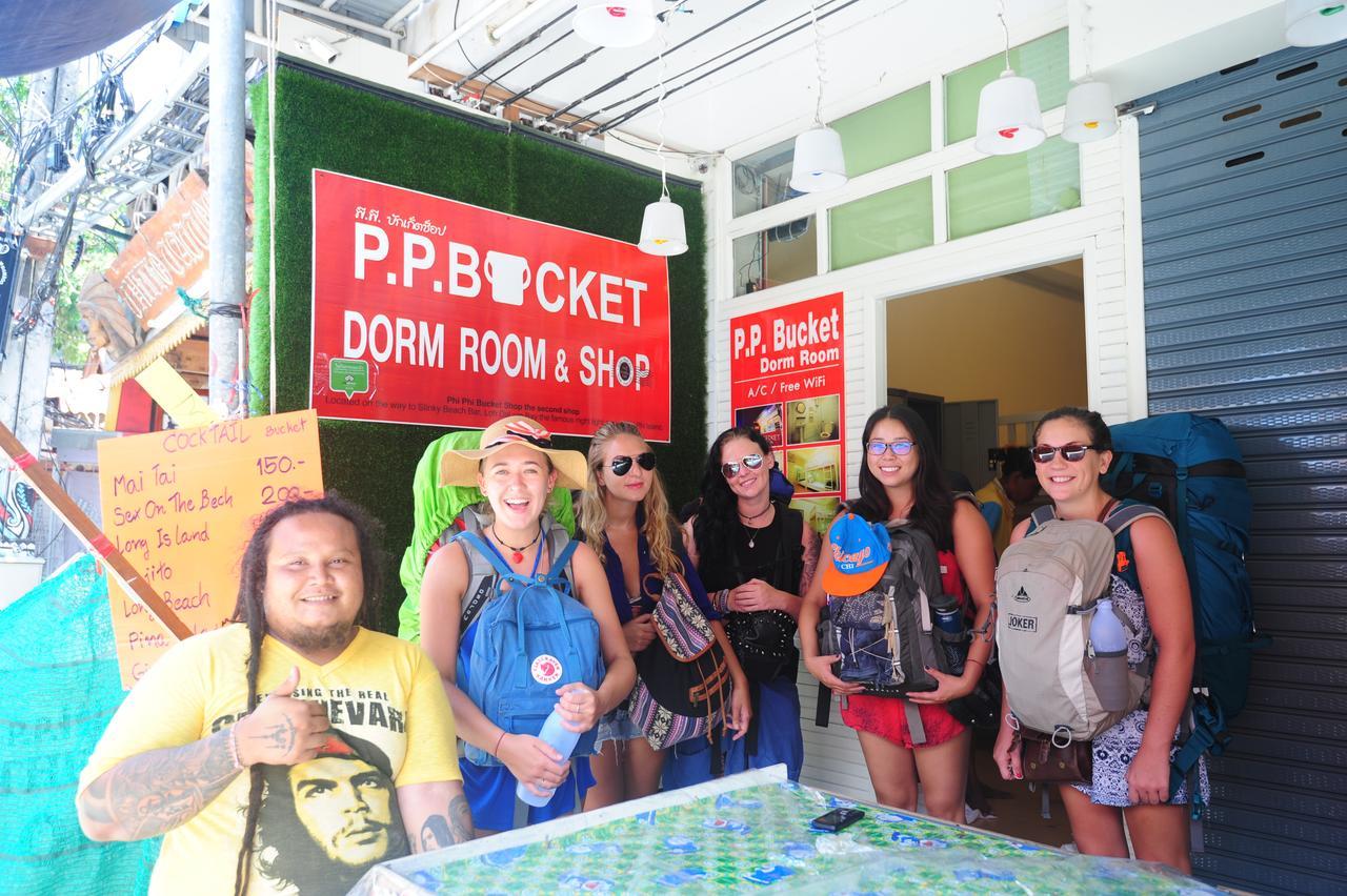 Phi Phi Bucket Hostel Exteriör bild